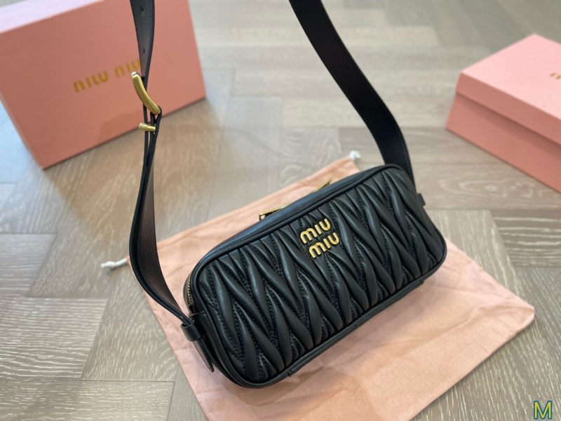 ReplicaDesignerBags 06YA16306