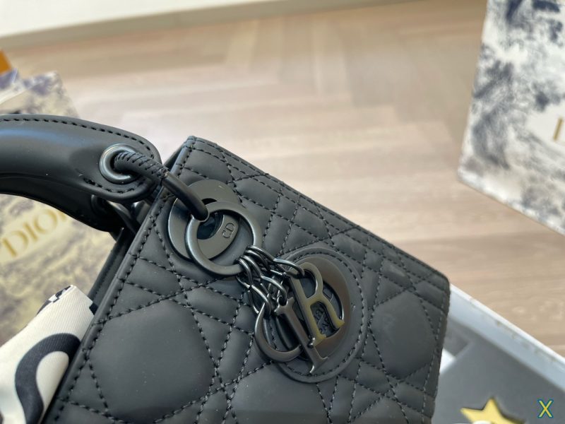 ReplicaDesignerBags 10YA2851