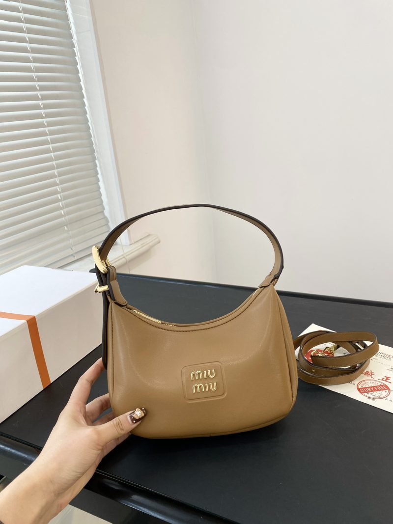 ReplicaDesignerBags 06YA16560