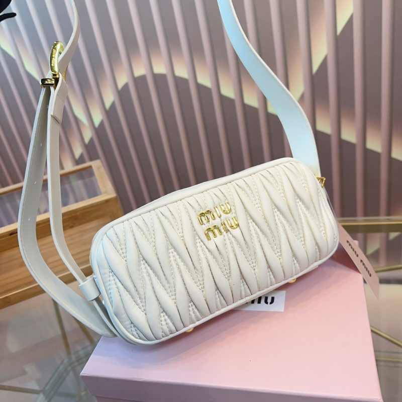 ReplicaDesignerBags 06YA16417