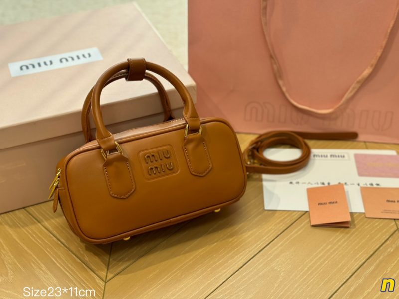 ReplicaDesignerBags 06YA16470
