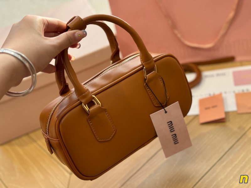 ReplicaDesignerBags 06YA16470