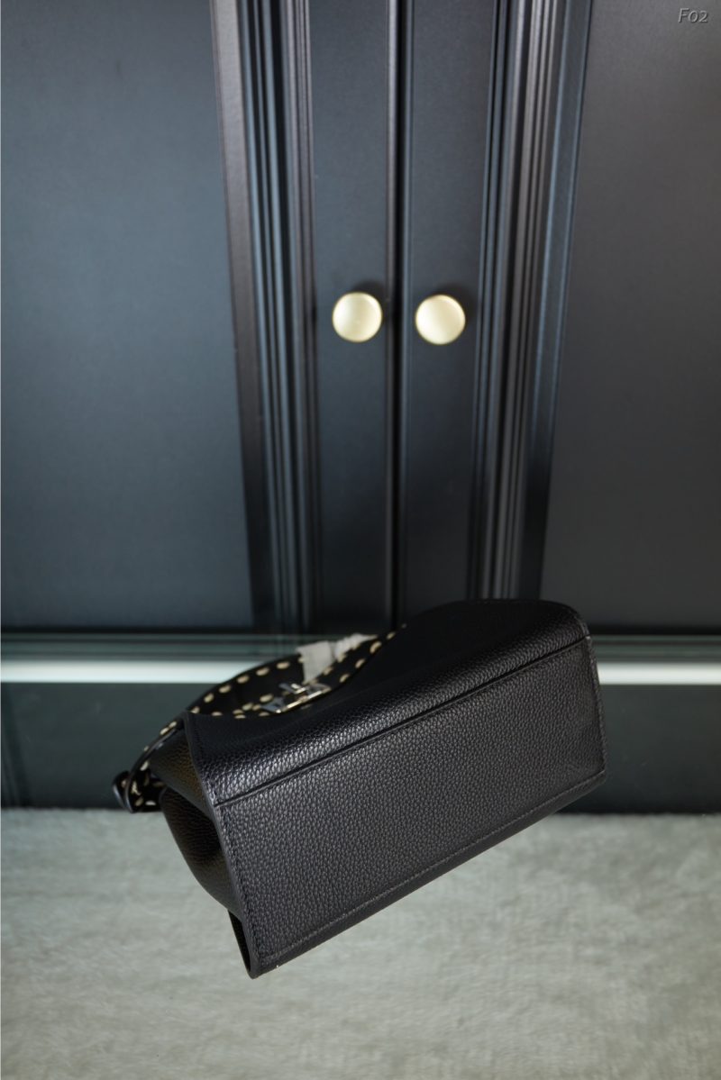 ReplicaDesignerBags 09YA5105