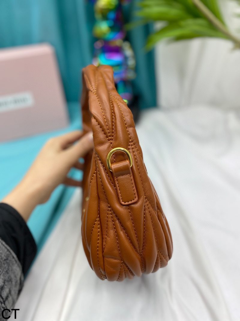 ReplicaDesignerBags 06YA16160