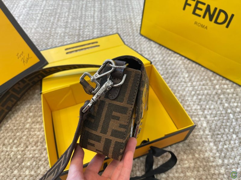 ReplicaDesignerBags 09YA7068