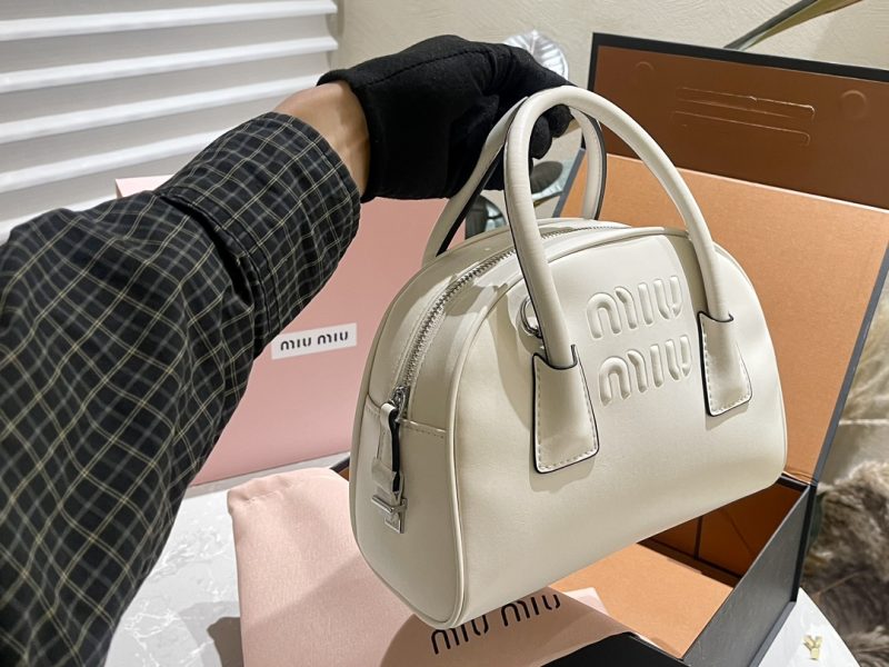 ReplicaDesignerBags 06YA16163
