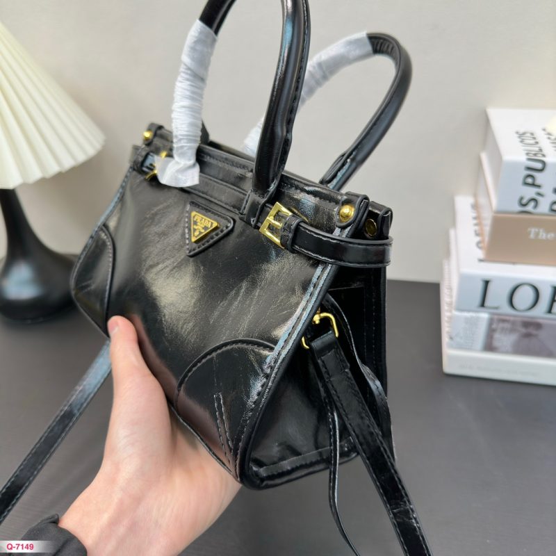 ReplicaDesignerBags 05YA18990