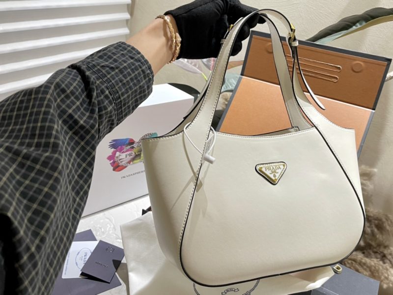 ReplicaDesignerBags 05YA17990