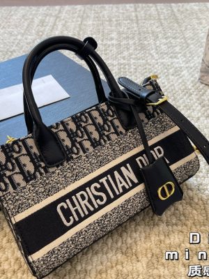 ReplicaDesignerBags 10YA2875