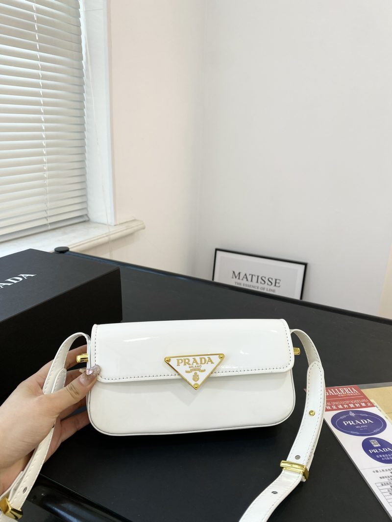 ReplicaDesignerBags 05YA18681
