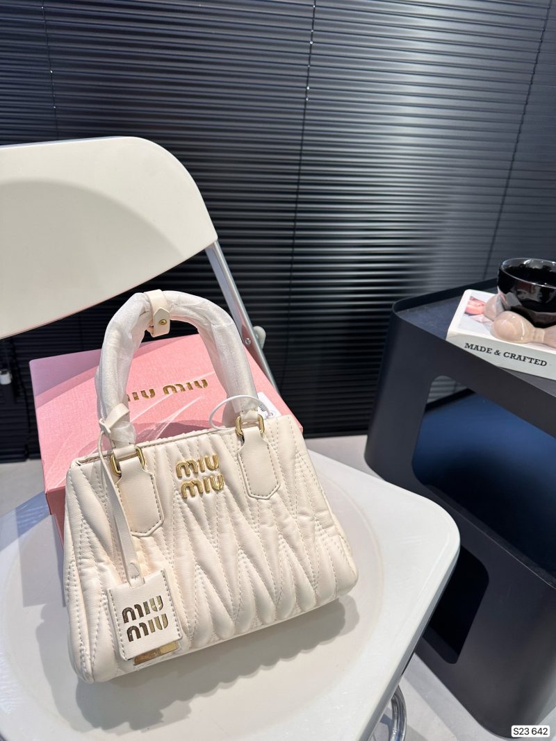 ReplicaDesignerBags 06YA16522