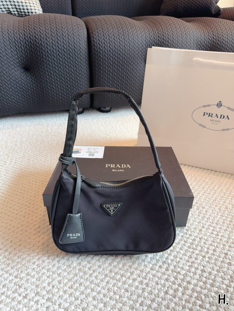ReplicaDesignerBags 05YA18072