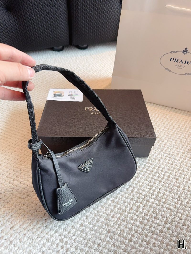 ReplicaDesignerBags 05YA18072