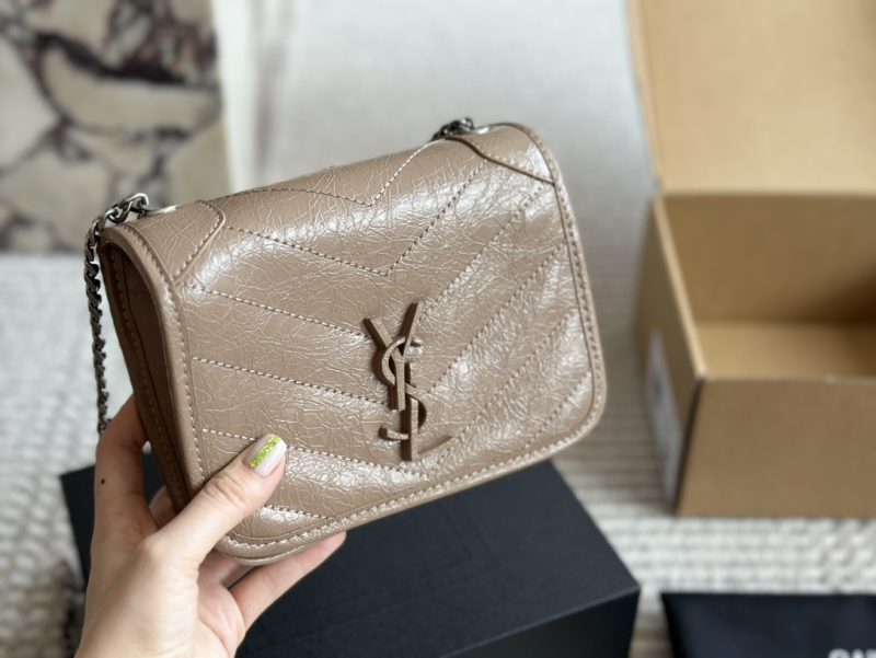 ReplicaDesignerBags 05YA811