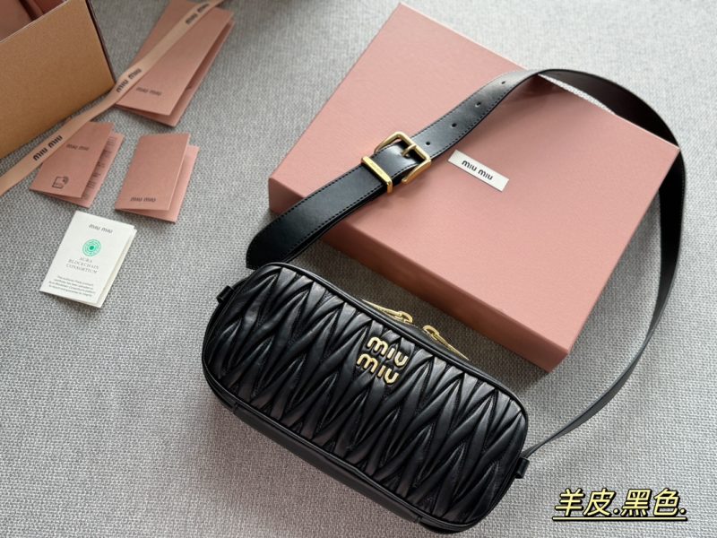 ReplicaDesignerBags 06YA16830