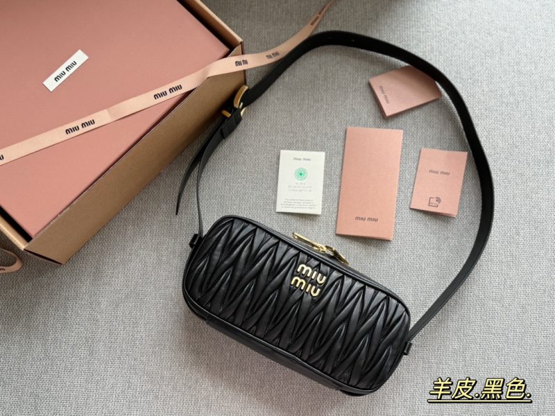 ReplicaDesignerBags 06YA16830