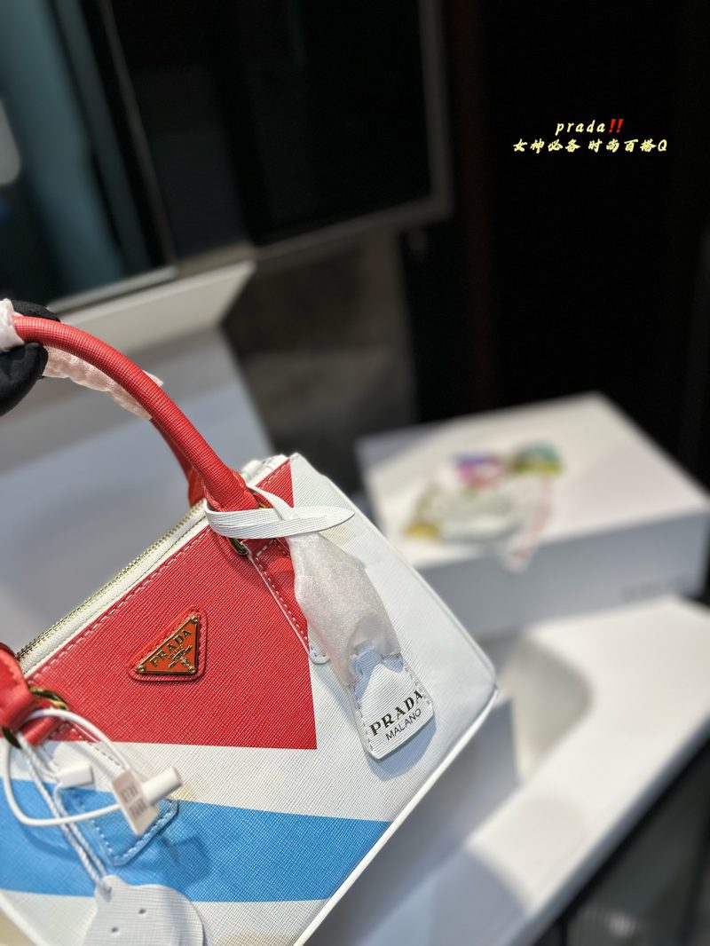 ReplicaDesignerBags 05YA18895