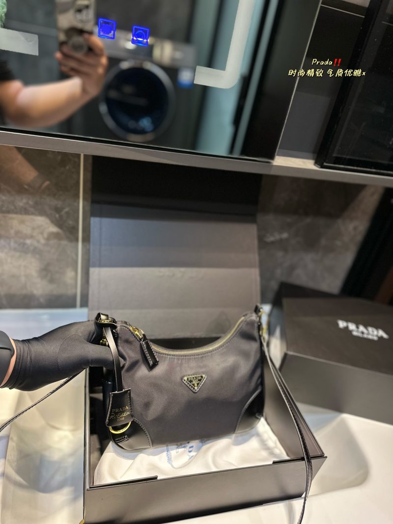 ReplicaDesignerBags 05YA18900