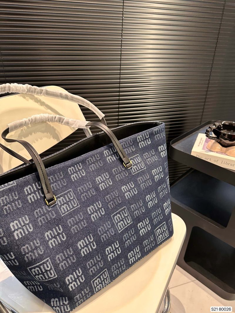 ReplicaDesignerBags 06YA16529