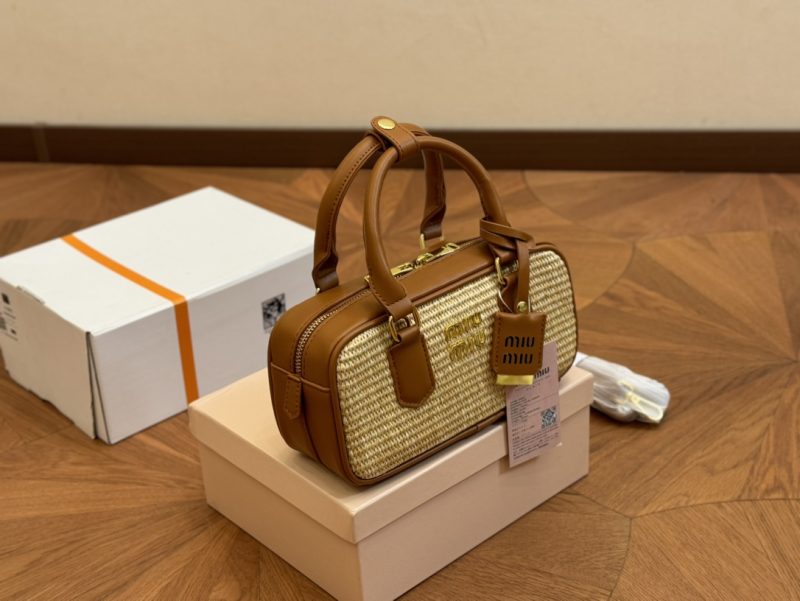 ReplicaDesignerBags 06YA15891