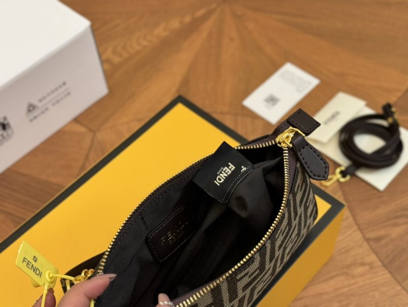 ReplicaDesignerBags 09YA7981