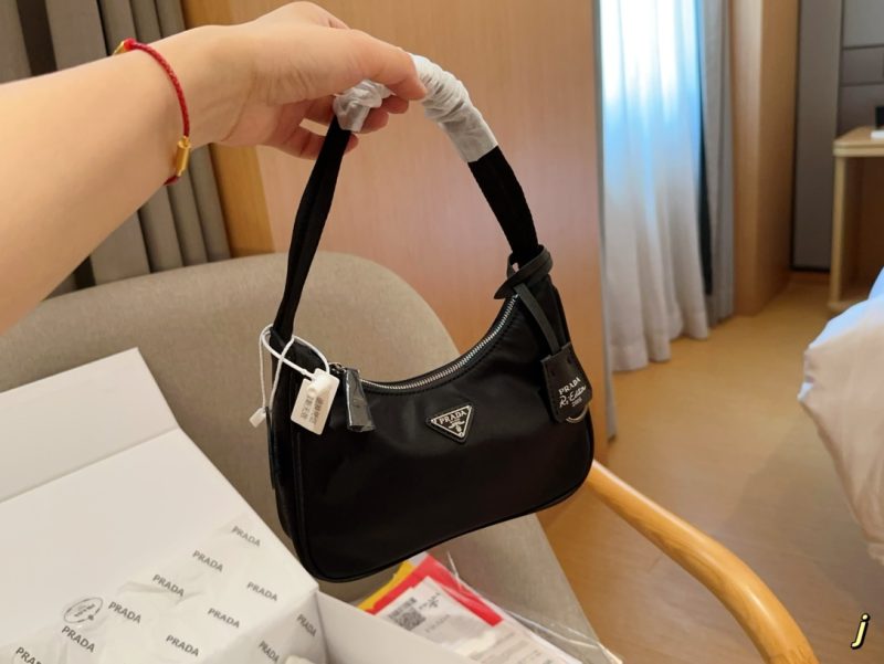 ReplicaDesignerBags 05YA16915