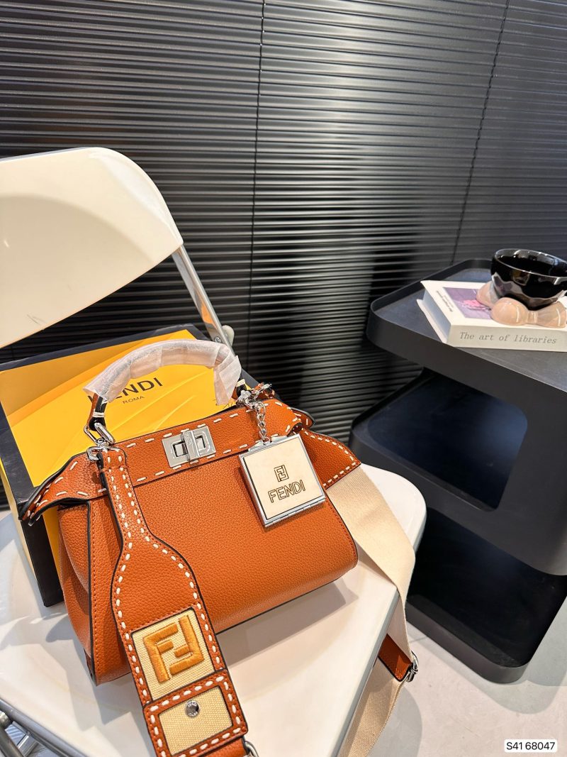 ReplicaDesignerBags 09YA7900