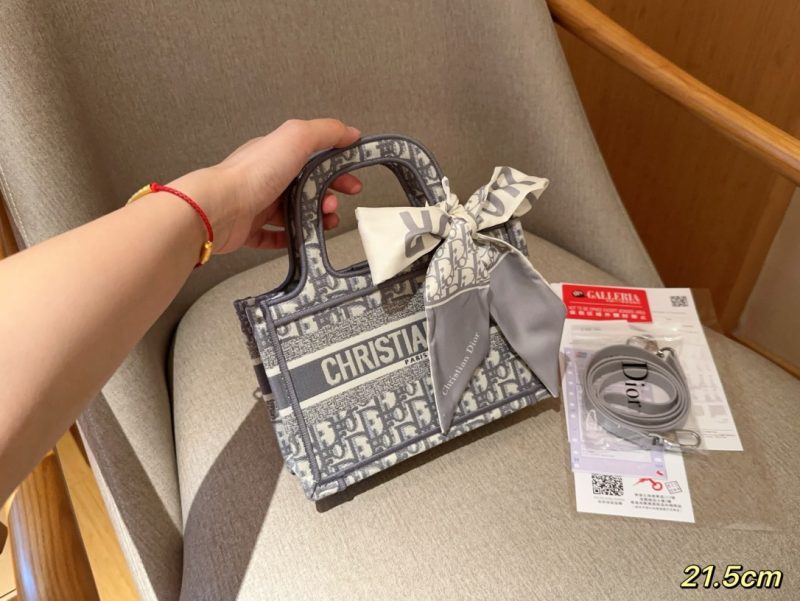 ReplicaDesignerBags 10YA2730
