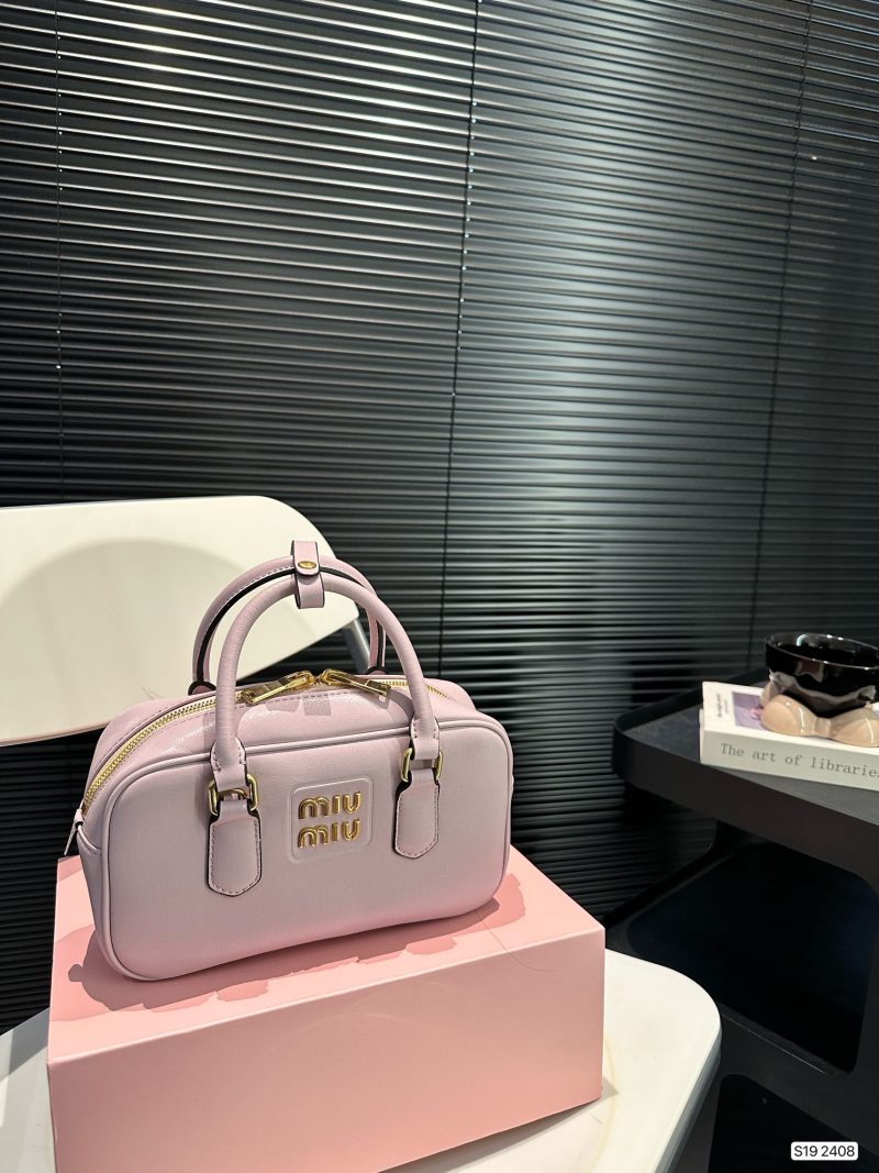 ReplicaDesignerBags 06YA16532