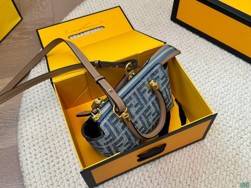 ReplicaDesignerBags 09YA7113