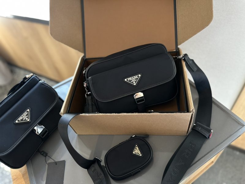 ReplicaDesignerBags 05YA18384