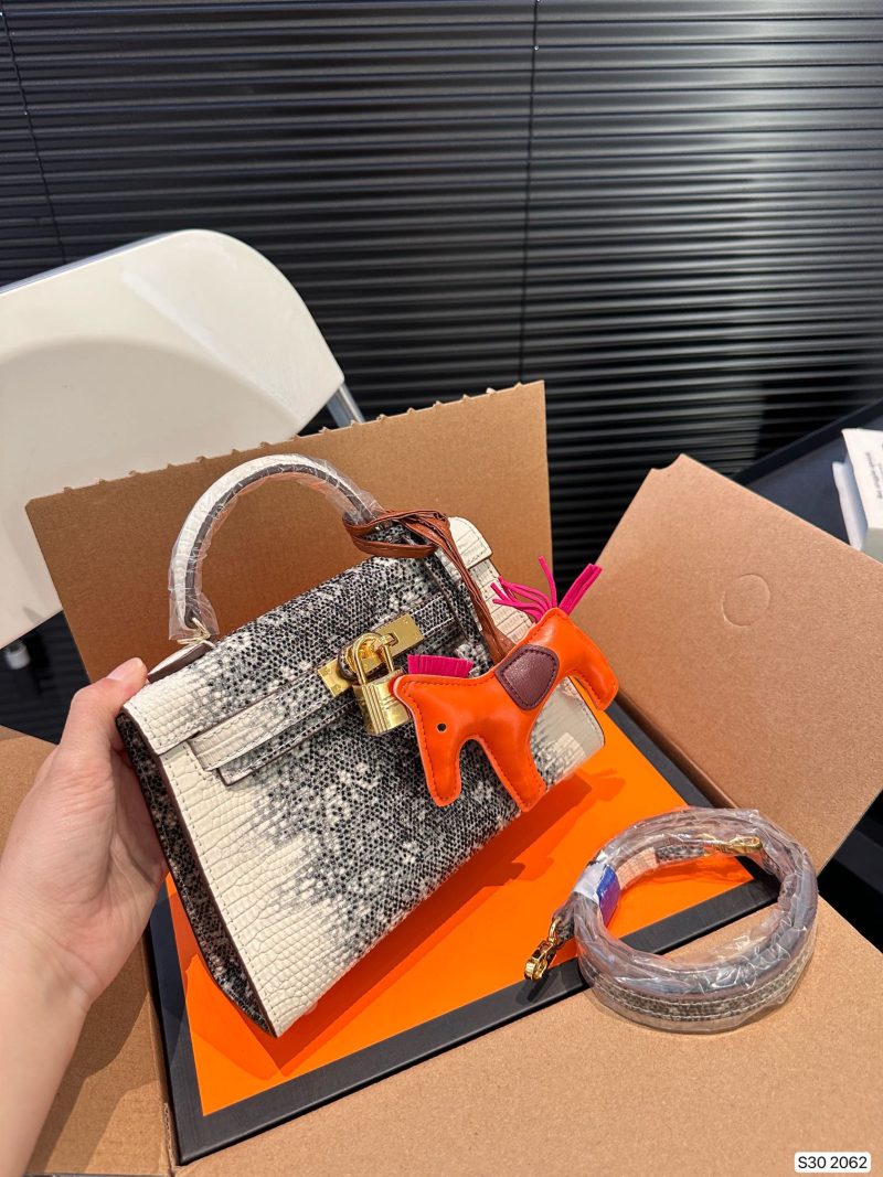 ReplicaDesignerBags 04YA1122