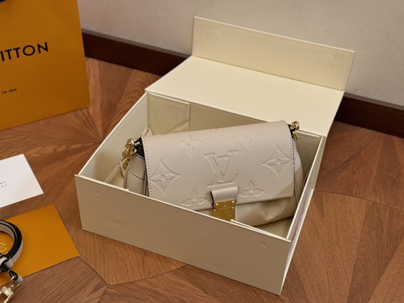 ReplicaDesignerBags 07YA15527