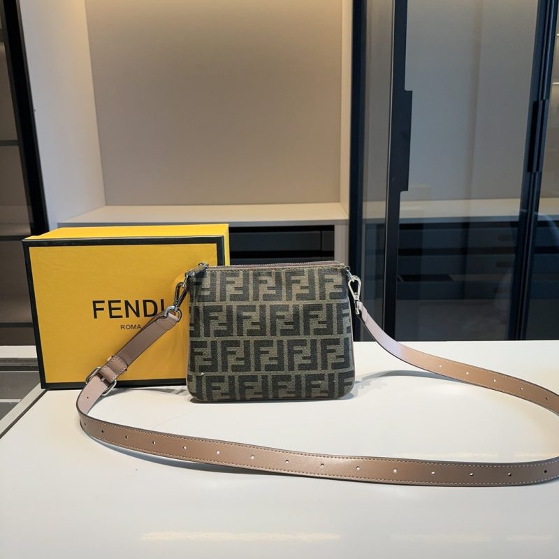 ReplicaDesignerBags 09YA7950