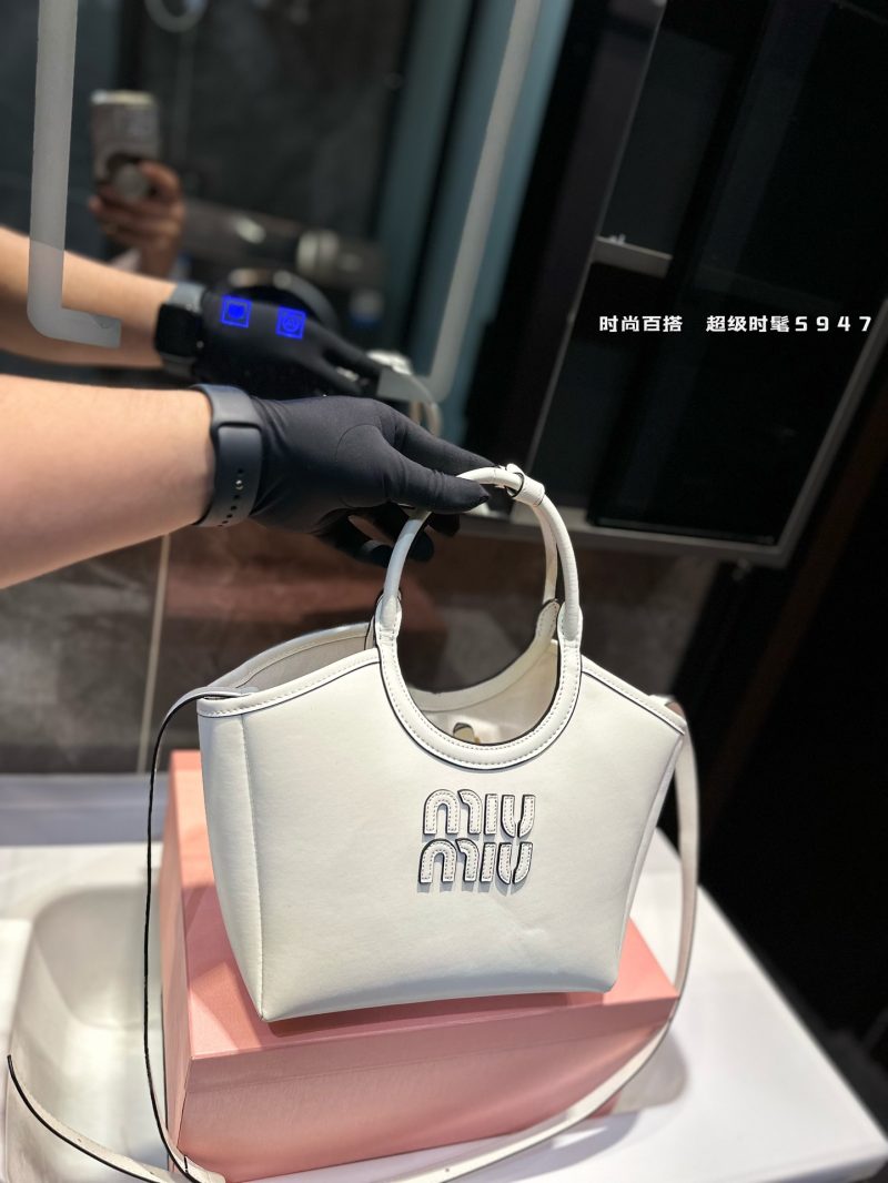 ReplicaDesignerBags 06YA16713