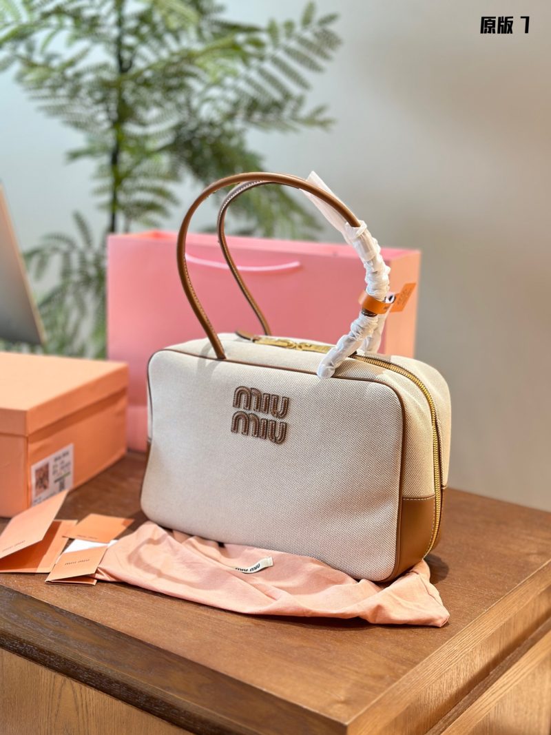 ReplicaDesignerBags 06YA16195