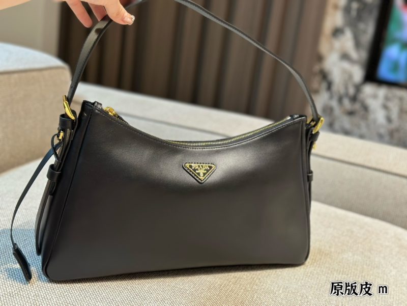 ReplicaDesignerBags 05YA18201