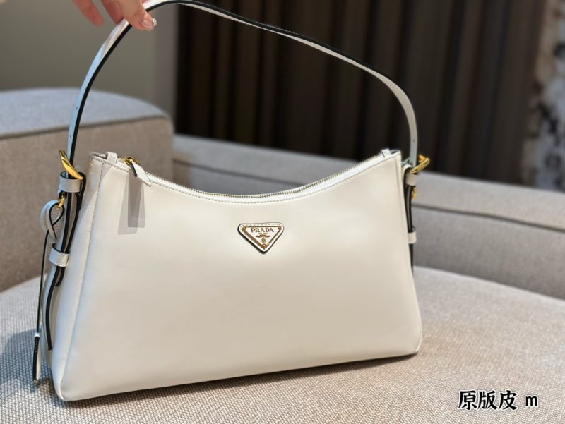 ReplicaDesignerBags 05YA18201