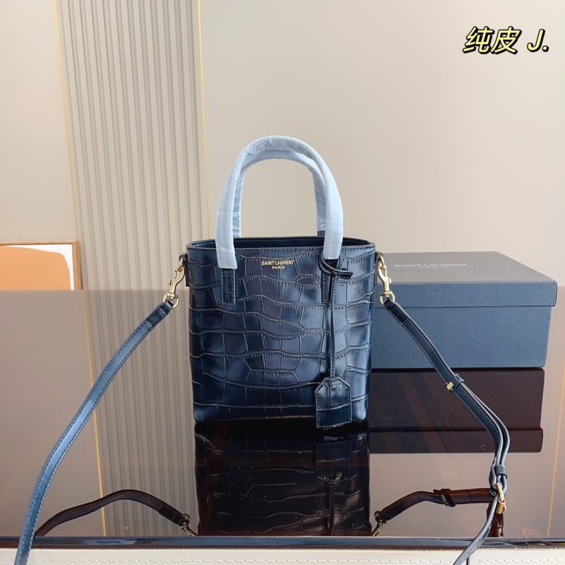 ReplicaDesignerBags 05YA3015