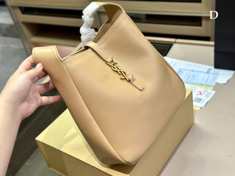 ReplicaDesignerBags 05YA1660