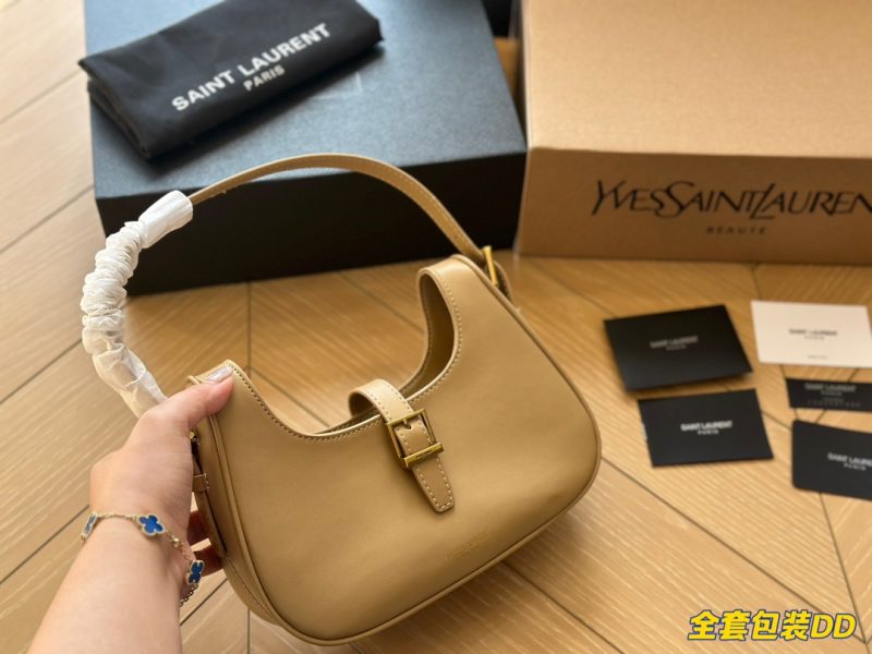 ReplicaDesignerBags 05YA1702