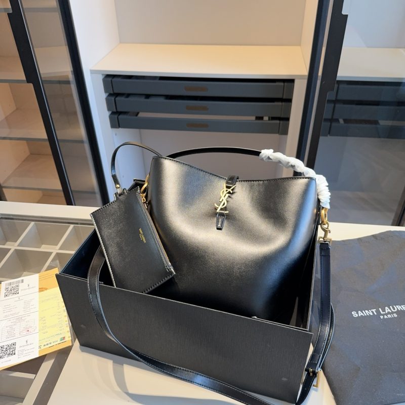 ReplicaDesignerBags 05YA2133