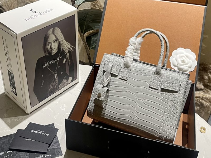 ReplicaDesignerBags 05YA2672