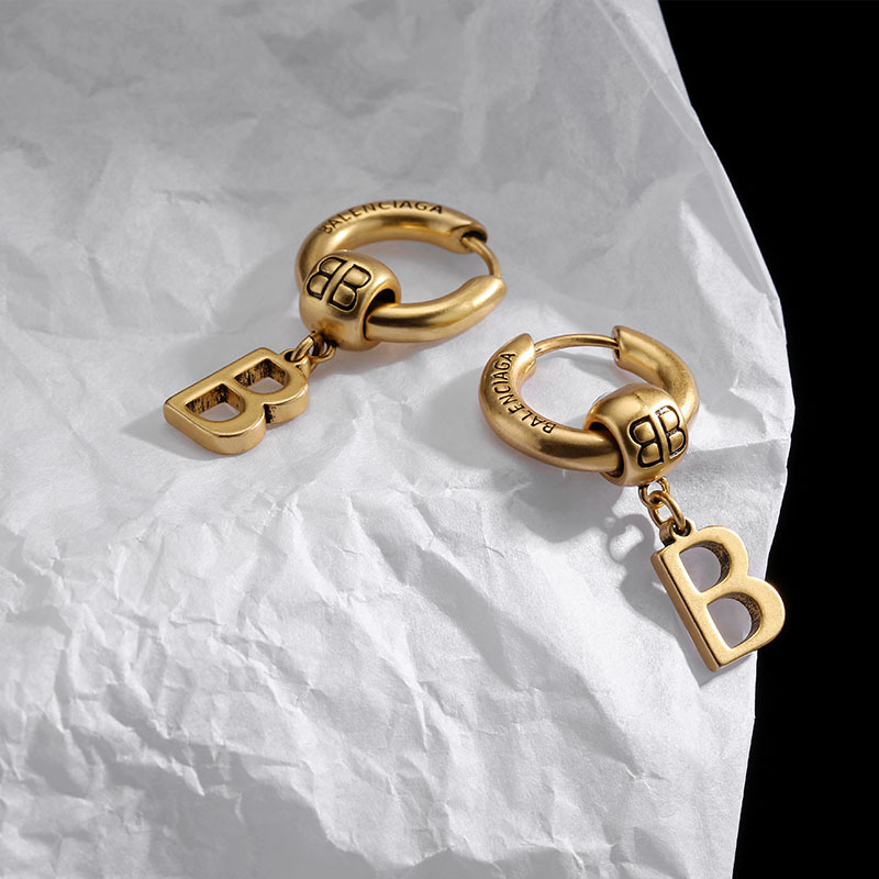 Replica Designer Balenciaga Retro Vintage Creative Metal Hollow B Letter Earrings