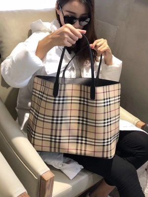 Replica Designer Burberry Retro Khaki Plaid Tote Bag