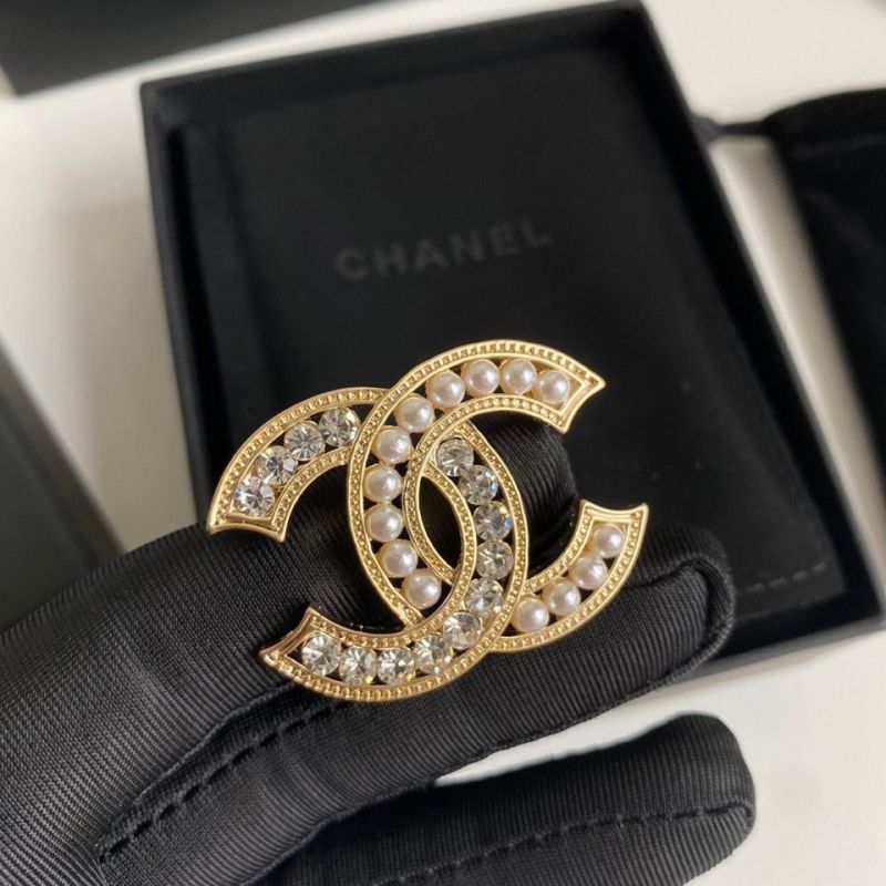 Replica Designer Chanel Fashion Faux Pearl Brooch