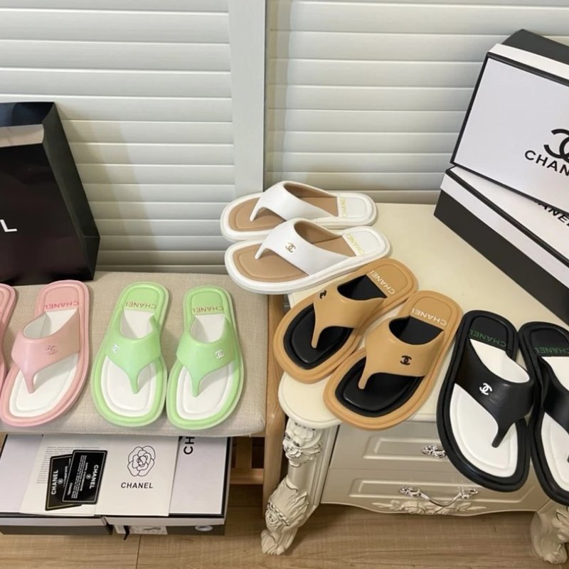 Replica Designer Chanel Square-Toe Flip-Flops