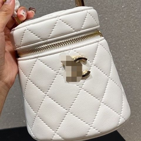 Replica Designer Chanel Women Cute Small Bucket Chain CrossBody Bag