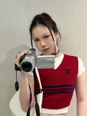Replica Designer Chanel Women Double C Letters Stripe V-Neck Small Sleeveless Knitted Vest