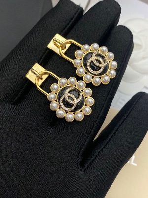 Replica Designer Chanel Women Fashion Double C Antique Pearl Earrings